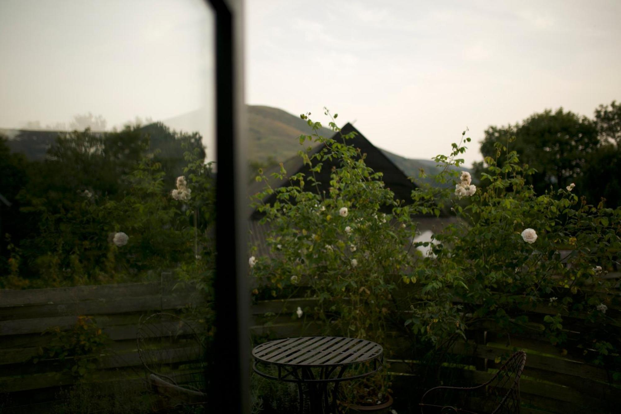 Two Unique Cabins Wrapped In Beautiful Welsh Scenery Presteigne Eksteriør billede